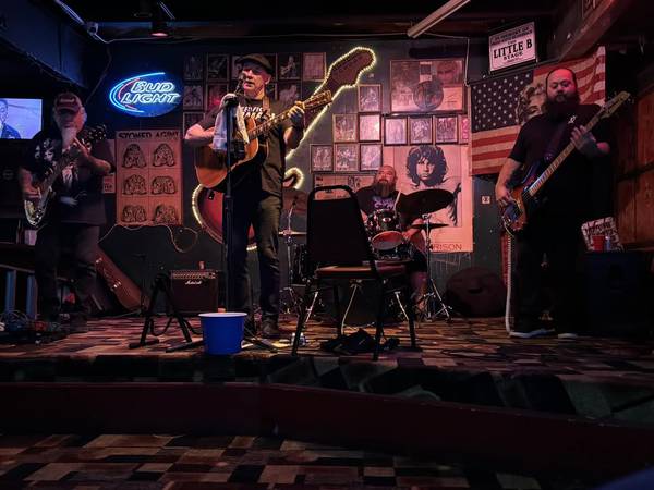 THE ROVERS LIVE WITH GEN X